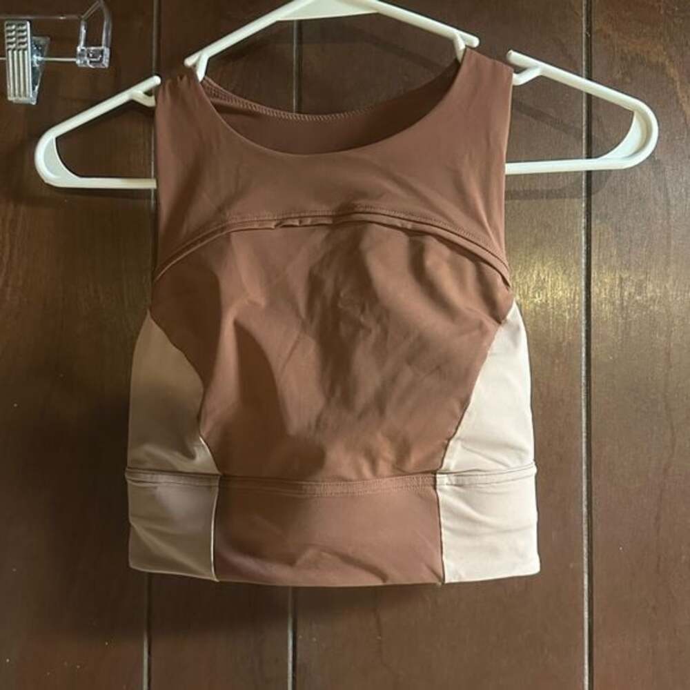 Lulu lemon hike to swim